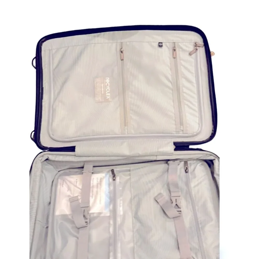 Samsonite Outline Pro Expandable Carry On Spinner Suitcase Luggage carry…